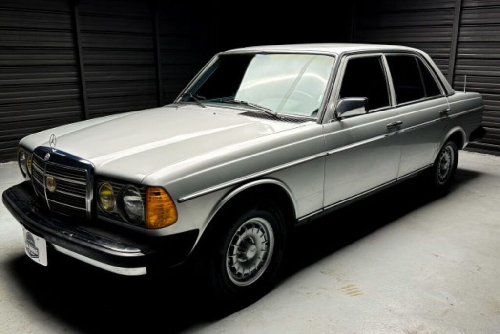 Mercedes 300D (1980, 1985 Turbo Diesel)